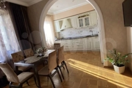 4-к. квартира, 109 м², 3/4 эт.